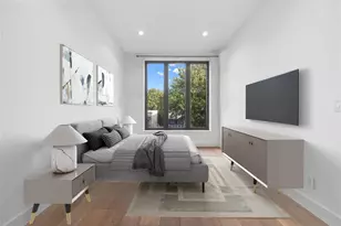 26-33 28th St, New York City, NY 11102 - Photo 12