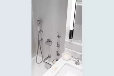 55 E 65th Street #7A, New York City, NY 10065 - Photo 8