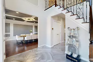 55 Nicole Loop, New York City, NY 10301 - Photo 2