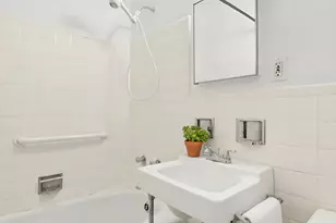 205 West End Ave, New York, NY 10023 - Photo 4