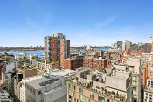 500 W 43rd St, New York City, NY 10036 - Photo 2