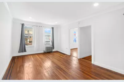 95-07 Cresskill Place, New York City, NY 11435 - Photo 24