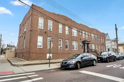 95-07 Cresskill Place, New York City, NY 11435 - Photo 16