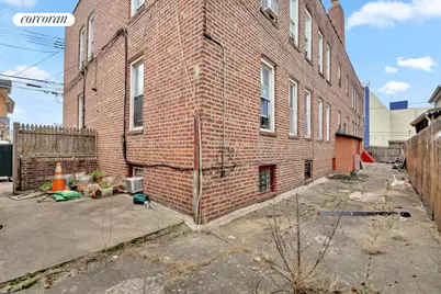 95-07 Cresskill Place, New York City, NY 11435 - Photo 2