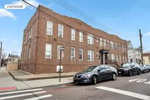 95-07 Cresskill Pl, New York City, NY 11435 - Photo 4