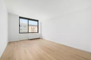 270 W 17th St, New York City, NY 10011 - Photo 8