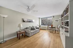 270 W 17th St, New York City, NY 10011 - Photo 2