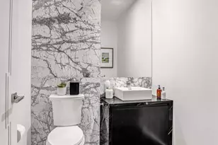 138 E 50th St, New York City, NY 10022 - Photo 6