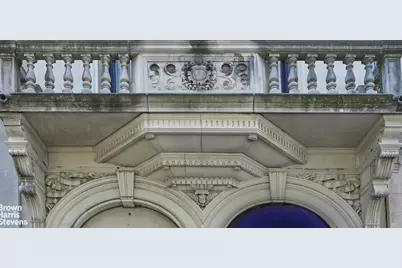 28 E 72nd Street, New York City, NY 10021 - Photo 2