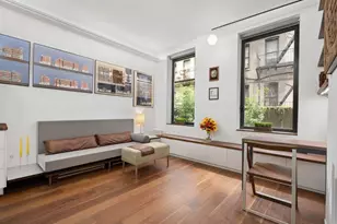 353 W 47th St, New York City, NY 10036 - Photo 2