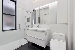 353 W 47th St, New York City, NY 10036 - Photo 10