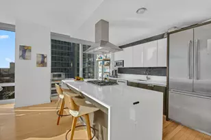 247 W 46th St, New York City, NY 10036 - Photo 2