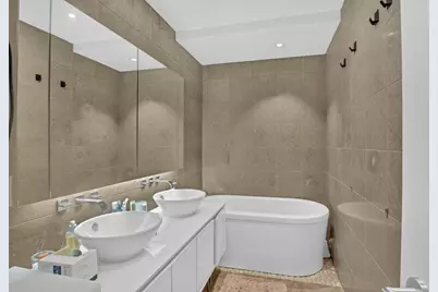 247 W 46th Street #1403, New York City, NY 10036 - Photo 10