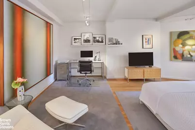 2 Horatio Street #4B, New York City, NY 10014 - Photo 4