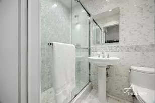 305 E 83rd St, New York City, NY 10028 - Photo 8