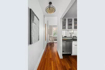 45 Park Avenue #202, New York City, NY 10016 - Photo 4