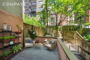 261 W 71st St, New York City, NY 10023 - Photo 12