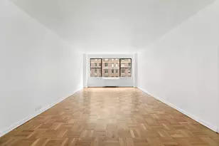 77 W 55th St, New York City, NY 10019 - Photo 4