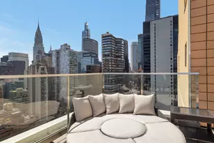 250 E 49th St, New York City, NY 10017 - Photo 18