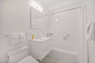 910 5th Ave, New York City, NY 10021 - Photo 14