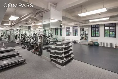 320 E 42nd Street #918, New York City, NY 10017 - Photo 16