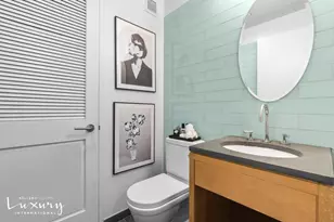 310 W 52nd St, New York City, NY 10019 - Photo 12