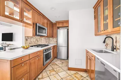 410 W 24th Street #11L, New York City, NY 10011 - Photo 6