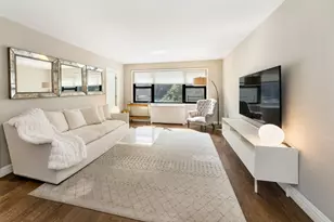 345 E 69th St, New York City, NY 10021 - Photo 2