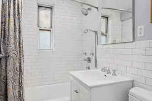 302 E 88th St, New York City, NY 10128 - Photo 14