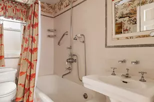 163 E 81st St, New York City, NY 10028 - Photo 8