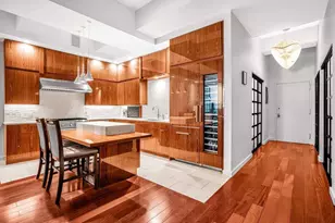 529 W 42nd St, New York City, NY 10036 - Photo 4