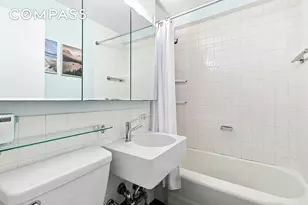 301 E 22nd St, New York City, NY 10010 - Photo 8