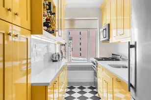 20 E 35th St, New York City, NY 10016 - Photo 8