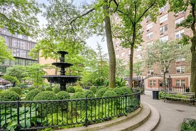 2 Horatio Street #2D, New York, NY 10014 - Photo 12