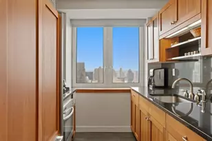 425 5th Ave, New York City, NY 10016 - Photo 6