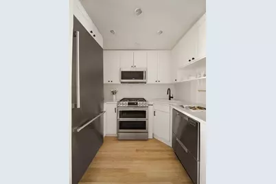 172 W 82nd Street #2A, New York City, NY 10024 - Photo 4