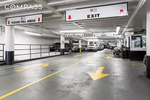 70-25 Yellowstone Blvd, New York City, NY 11375 - Photo 20