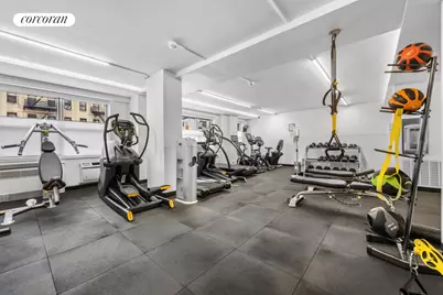 300 E 71st Street #7G, New York City, NY 10021 - Photo 16