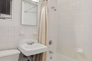 609 Columbus Ave, New York City, NY 10024 - Photo 8