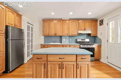 3030 Ave T, New York City, NY 11229 - Photo 2