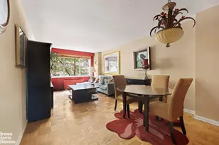 300 E 40th St, New York City, NY 10016 - Photo 1