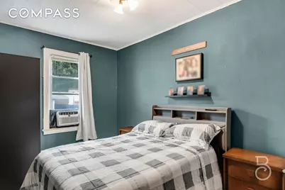 37-09 20th Road, New York City, NY 11105 - Photo 6