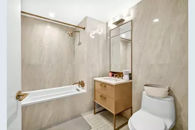 3 Court Square #621, New York City, NY 11101 - Photo 6