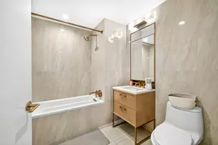 3 Ct Square, New York City, NY 11101 - Photo 6