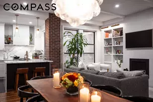 321 W 55th St, New York City, NY 10019 - Photo 2