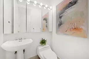 235 E 40th St, New York City, NY 10016 - Photo 12