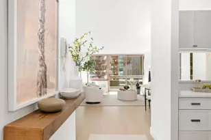 235 E 40th St, New York City, NY 10016 - Photo 4