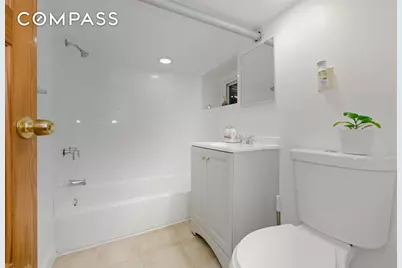 150-22 114th Road, New York City, NY 11434 - Photo 12