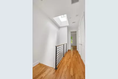 4 Alice Court, New York City, NY 11213 - Photo 8