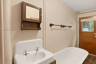 357 Degraw St, New York City, NY 11231 - Photo 4